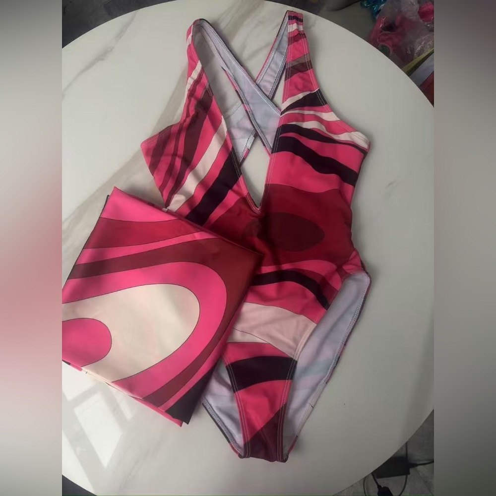 Emilio Pucci pink one-piece swimming suit with a headscarf - Picture 3 of 4